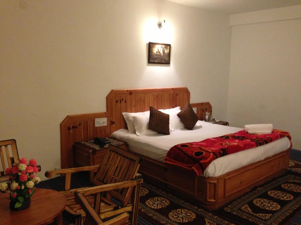 Akash Hills Hotel Manali (Himachal Pradesh) Bagian luar foto