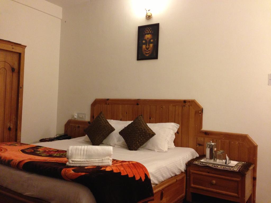 Akash Hills Hotel Manali (Himachal Pradesh) Bagian luar foto